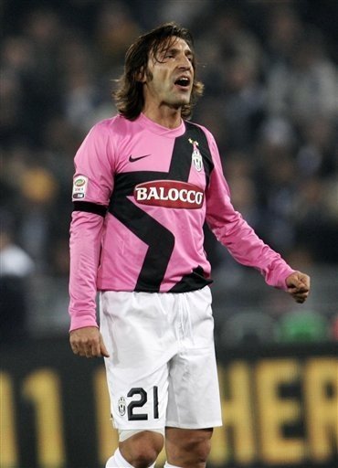 科莫5-1大胜都灵，阿达伊梅开二度，巴图里纳破门（科莫5-1痛击都灵：阿达伊双响，巴图里纳建功）