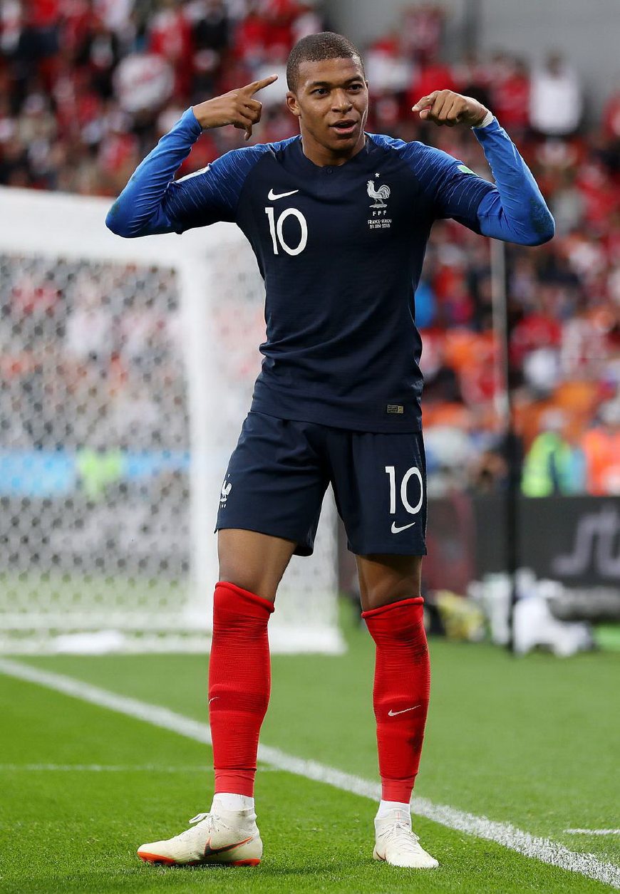 世界杯官方用球科技大升级（世界杯官方用球迎来技术飞跃）