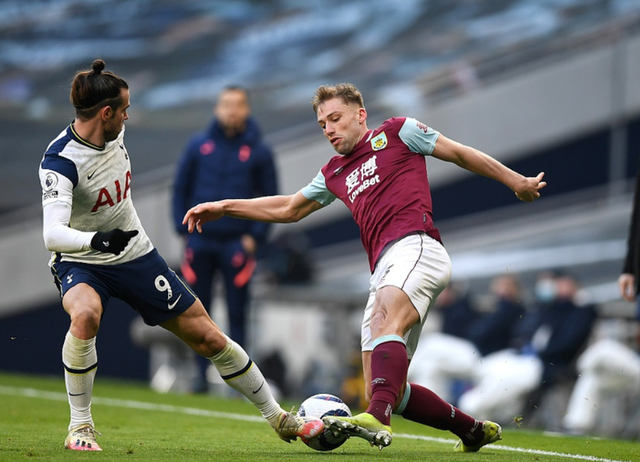 英超积分榜更新：曼城榜首压力加大,（英超最新积分榜：曼城领跑压力陡增）