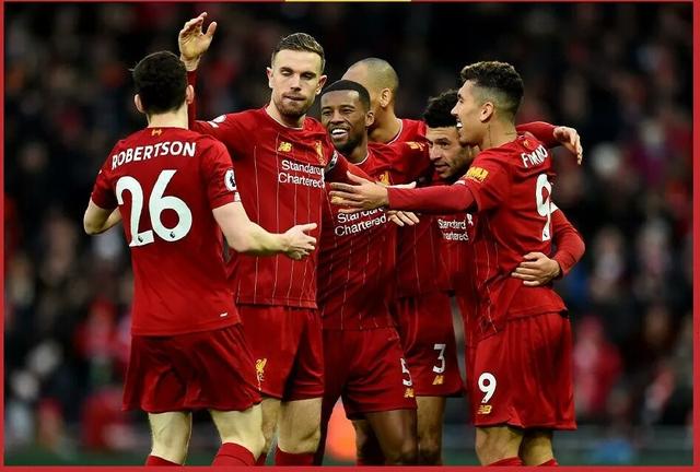 梅西印度行首站仅现身10分钟，部分球迷狂嘘并破坏球场设施（梅西印度行首站仅露面10分钟，部分球迷嘘声四起并损坏球场设施）