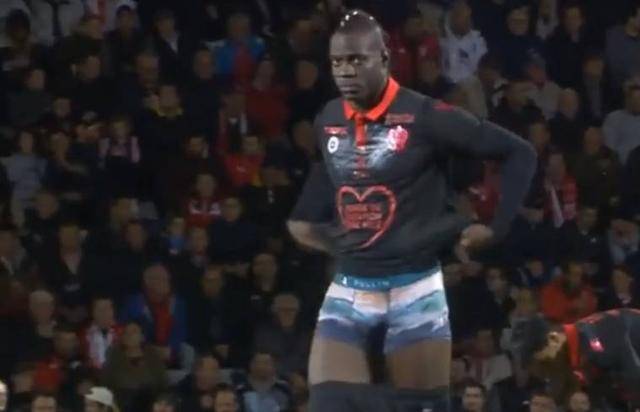 CBA赛季比赛精彩瞬间回顾