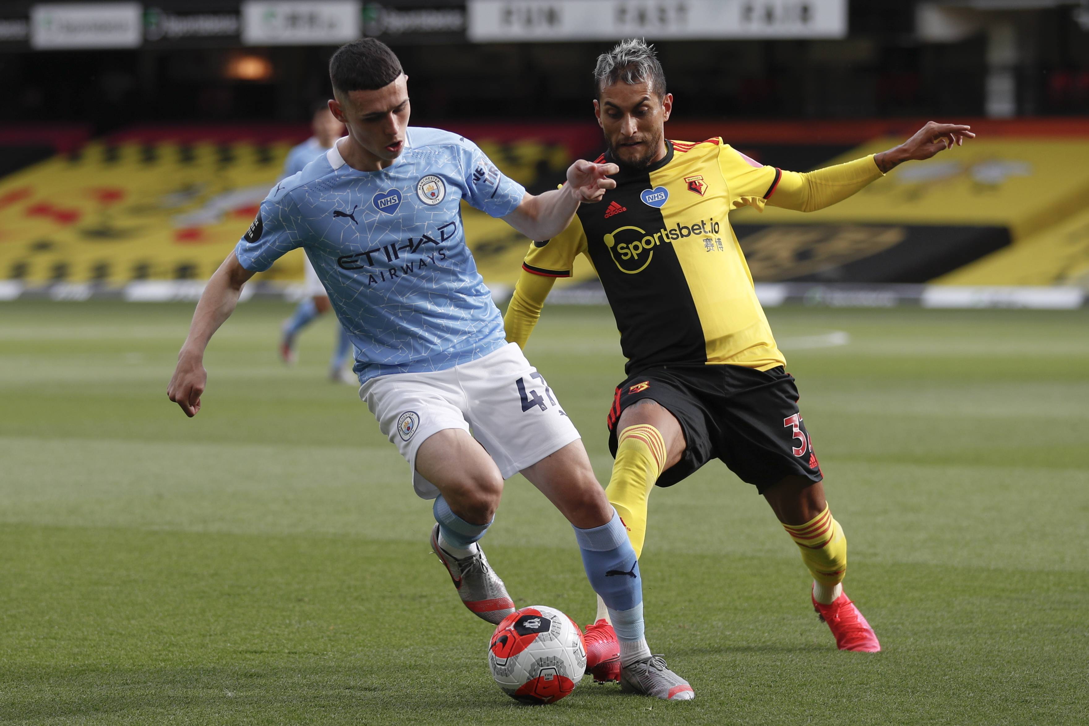 苏超南京队开始招人，但是主教练在哪儿？ 何塞走了，明年谁会执教南京队？（苏超南京队启动招聘，主帅成谜：何塞离任，来年谁执掌教鞭？）