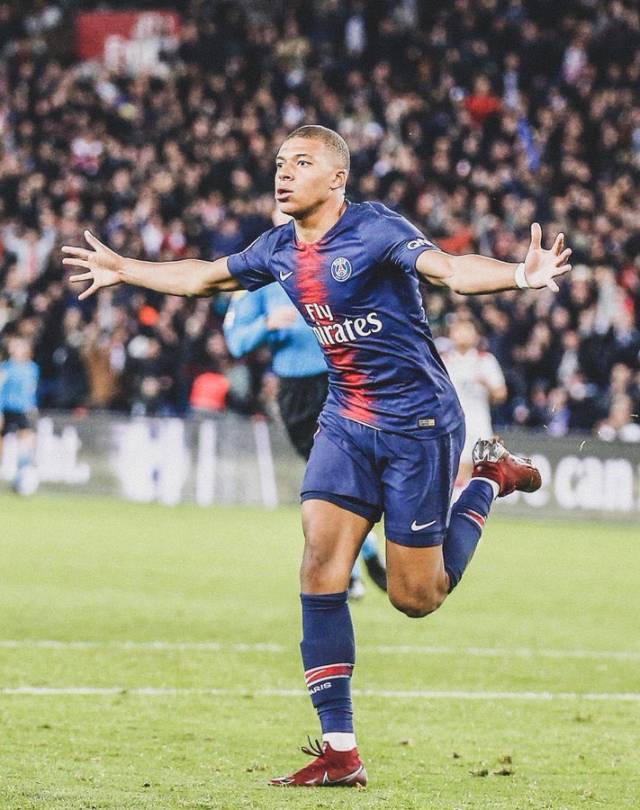 喷气机官方：阿奎利纳因伤退出对阵凤凰大名单，水沼宏太入替（喷气机官宣：阿奎利纳伤缺战凤凰大，水沼宏太递补入名单）