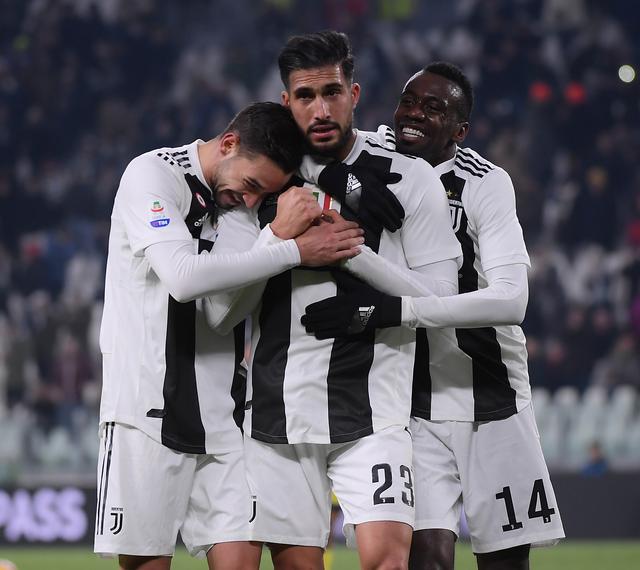 欧冠夺冠赔率：利物浦1赔5居首 3强并列紧追（欧冠冠军赔率榜：利物浦以1赔5领跑 三豪门并列追击）