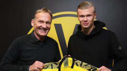 西媒：拉莫斯希望回欧洲主流联赛，他渴望回国家队参加世界杯（西媒：拉莫斯盼重返欧洲主流联赛，力争回归国家队出战世界杯）