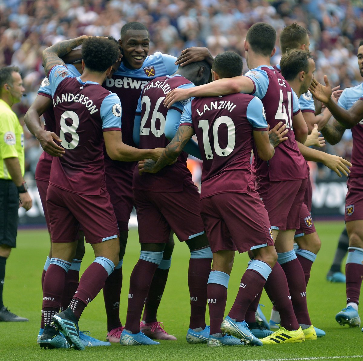 16岁103天，阿森纳小将萨蒙成为欧冠历史第6年轻参赛球员（年仅16岁103天，阿森纳小将萨蒙跻身欧冠历史第六年轻登场球员）