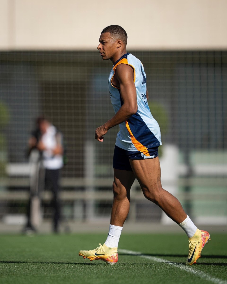 切利克：对主场首个进球期待了很久，我想打进更多的进球（切利克：主场处子球等了太久，我还想进更多球）