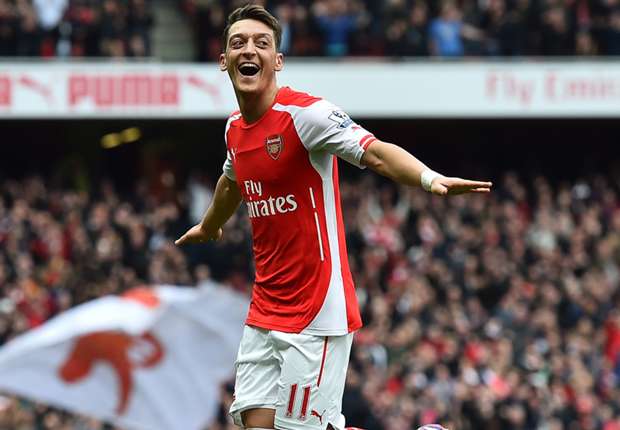 图片报：拜仁正在考察桑托斯19岁的巴西左后卫索萨（图片报：拜仁跟踪考察桑托斯19岁巴西左后卫索萨）