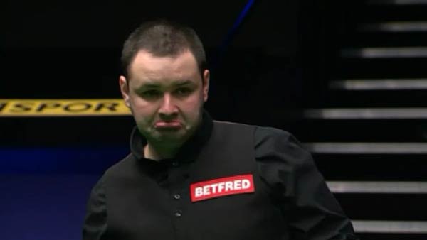 三连胜的背 三连胜的背